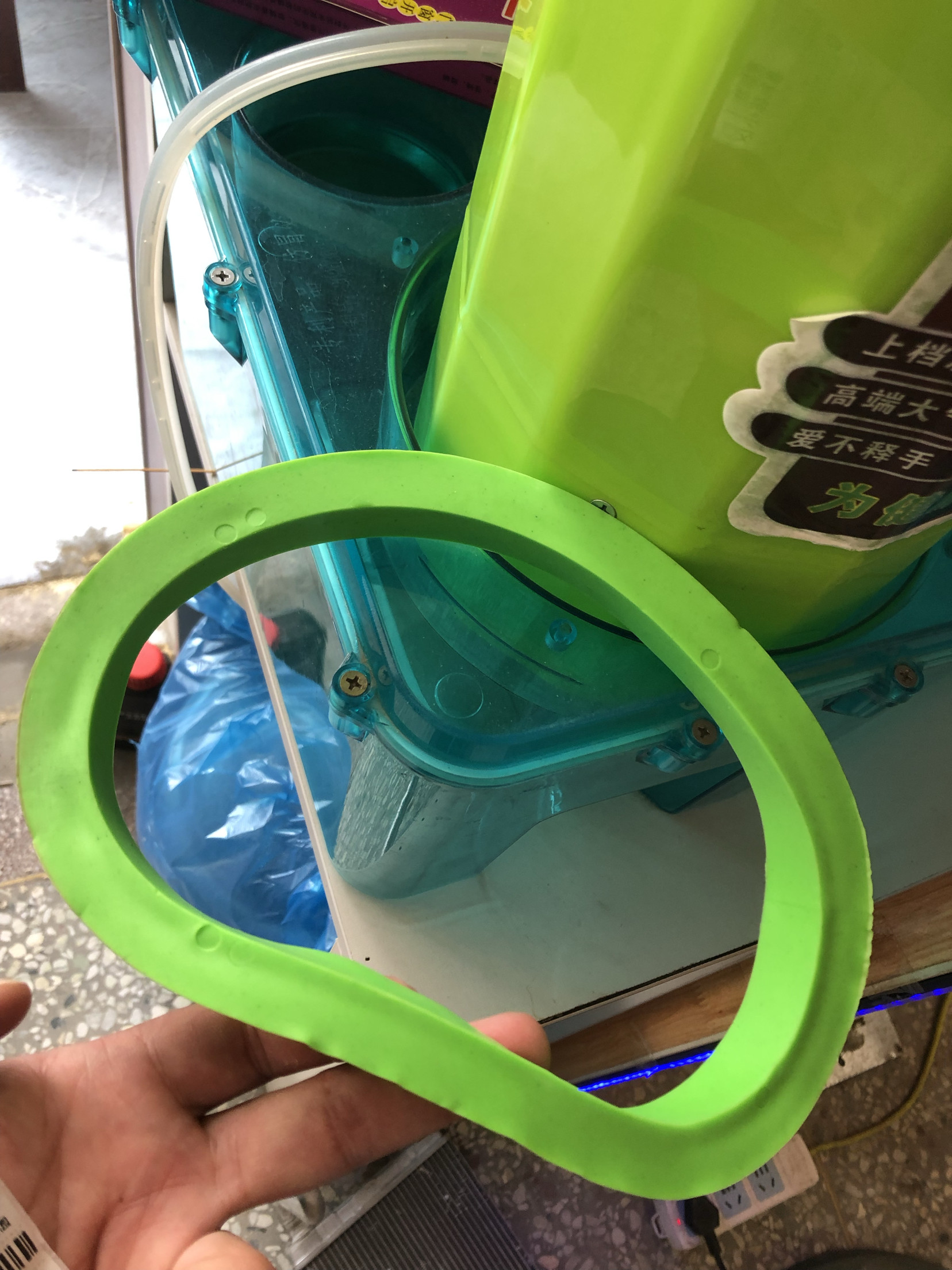 车载圆柱饮水机防震胶圈通用圆柱饮水机防震胶圈车载饮水机,汽车用品/电子/清洗/改装,车载饮水机,淘宝优惠券,粉丝福利购,淘宝优惠卷