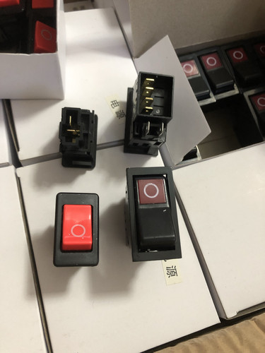 140-1翘板开关140电源开关140-1改装通用开关农用车按钮开关