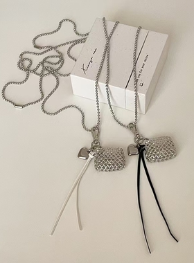 时尚休闲性包包爱心吊坠长款项链复古小众气质百搭潮流颈链锁骨链
