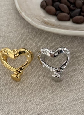 个性甜酷宽边镂空爱心开口戒指小众桃心ins百搭食指戒新款潮
