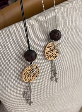 新中式镂空木片十字架组合木球个性流苏项链时尚休闲风高级毛衣链