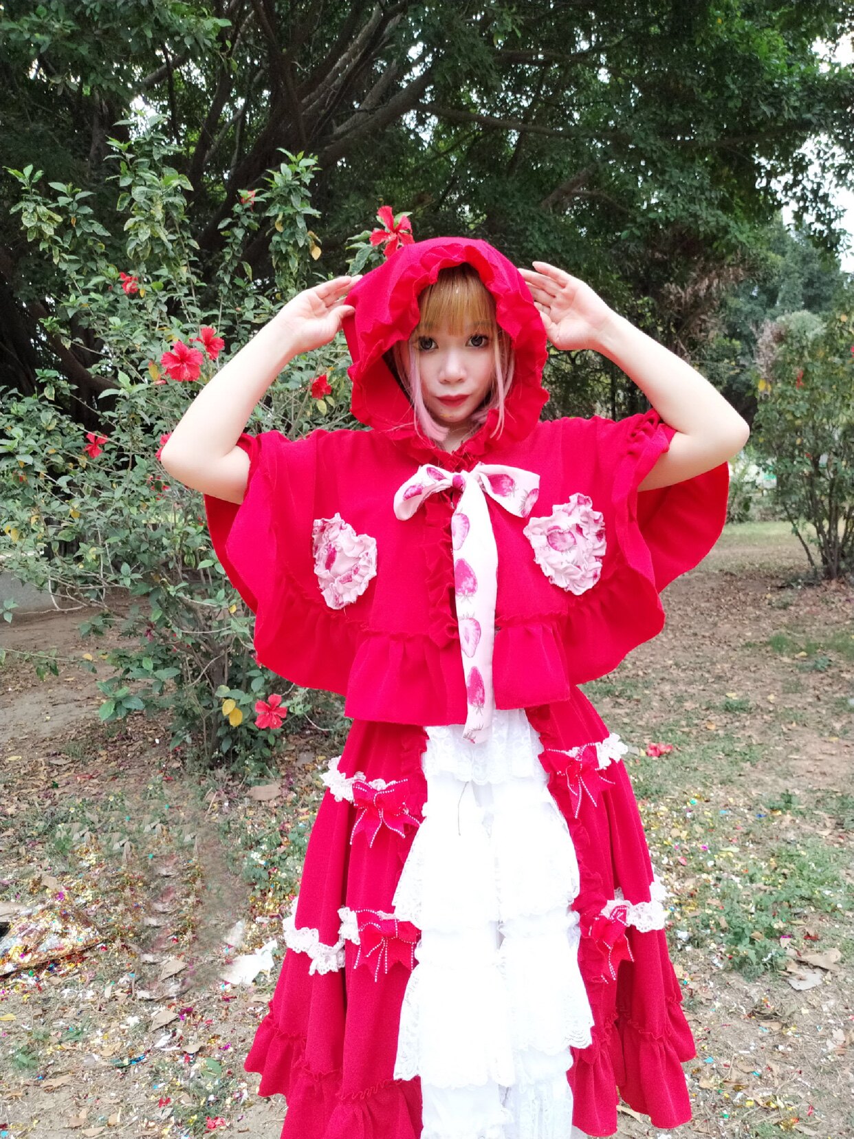 原创洛丽塔白菜价现货小红帽小斗短外套