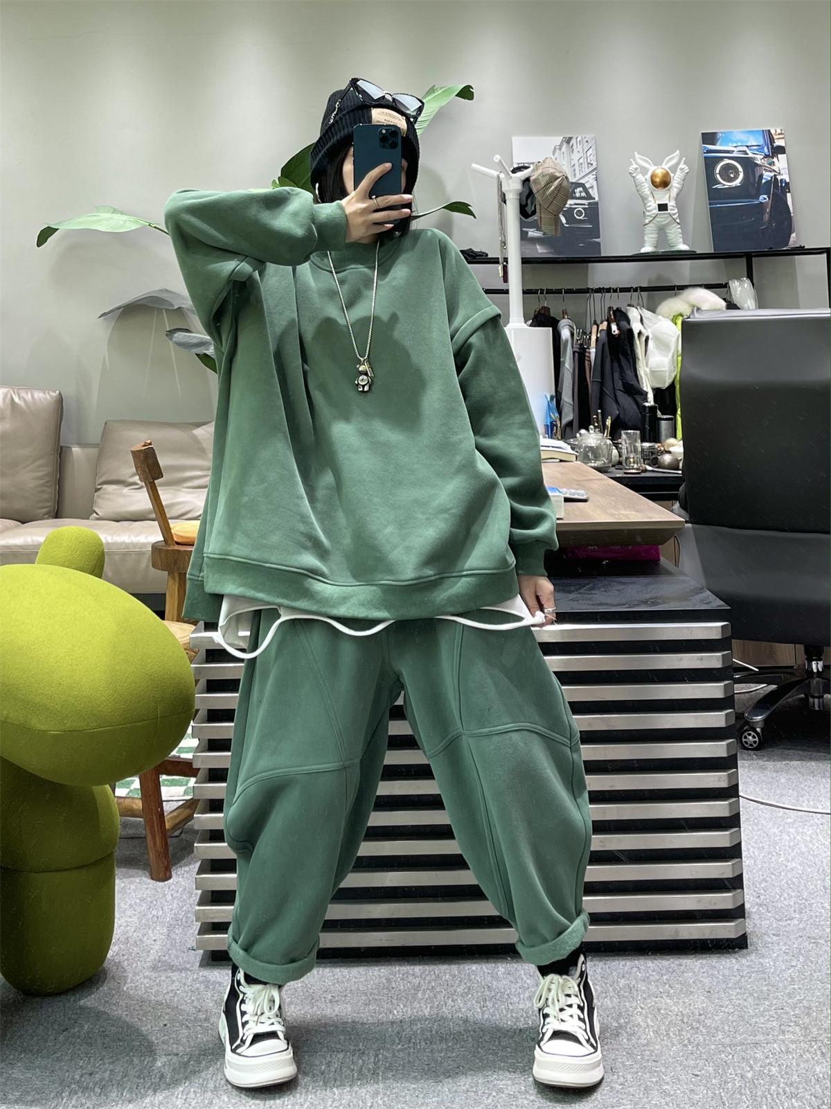 겨울 캐주얼 패션 정장 여성의 느슨한 풀오버 슬릿 벨벳 두꺼운 스웨터 대형 스포츠 운동복 투피스 세트