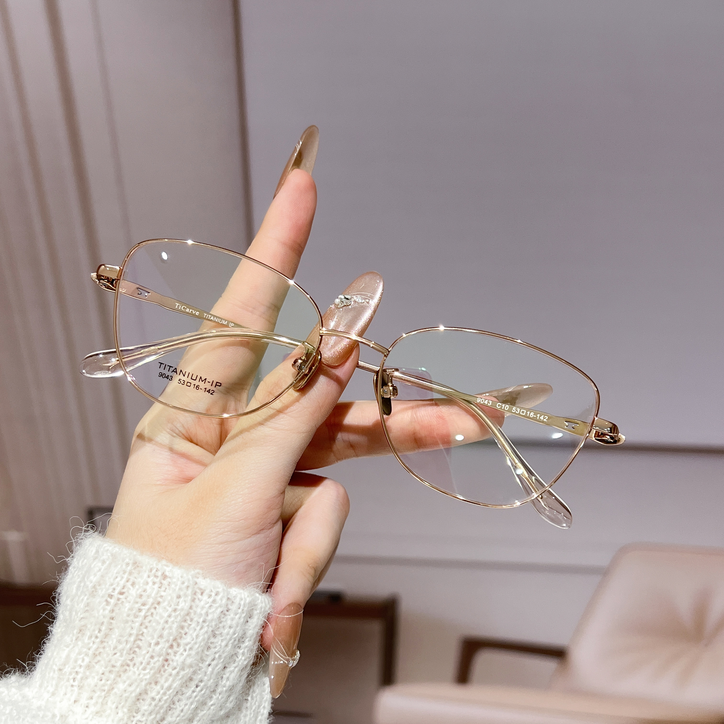 超轻纯钛近视眼镜女可配度数小红书猫眼显脸小眼睛框架菱形脸大框