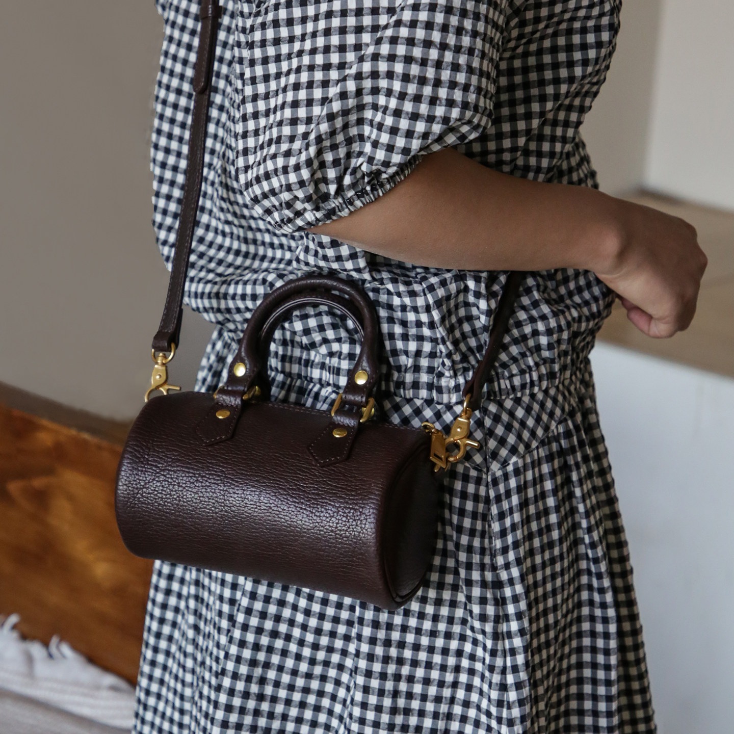 漫色复古植鞣头层牛皮圆筒包女真皮休闲迷你波士顿单肩斜挎小包包