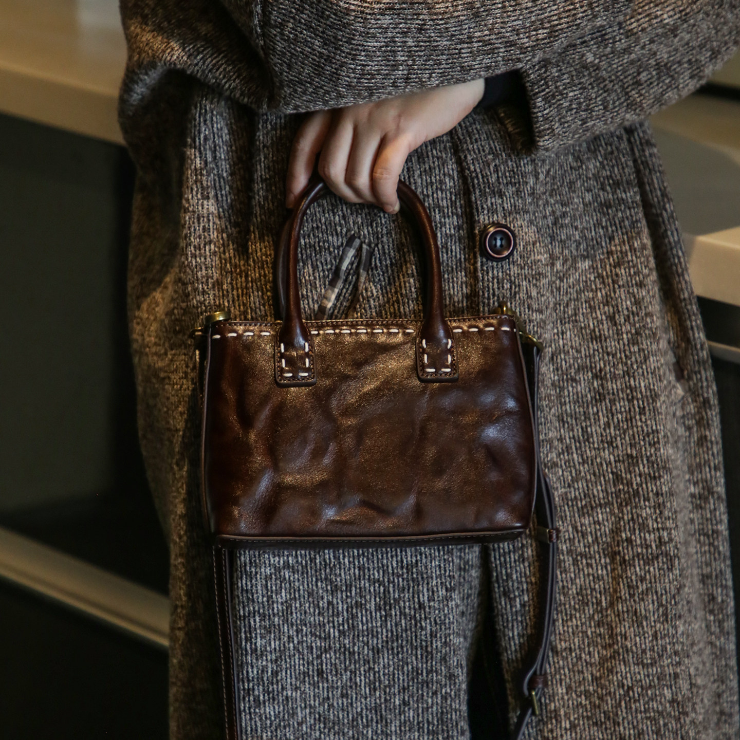 漫色手抓纹植鞣头层牛皮小背包女真皮单肩斜挎包手提小方包手机包