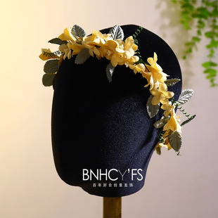 森系新娘杏色花朵花环发箍头饰复古油画风影楼跟妆拍照婚纱配饰女