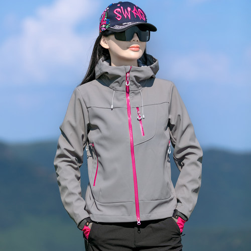 户外春秋软壳冲锋衣女修身登山服复合一体绒防风防水工装连帽外套