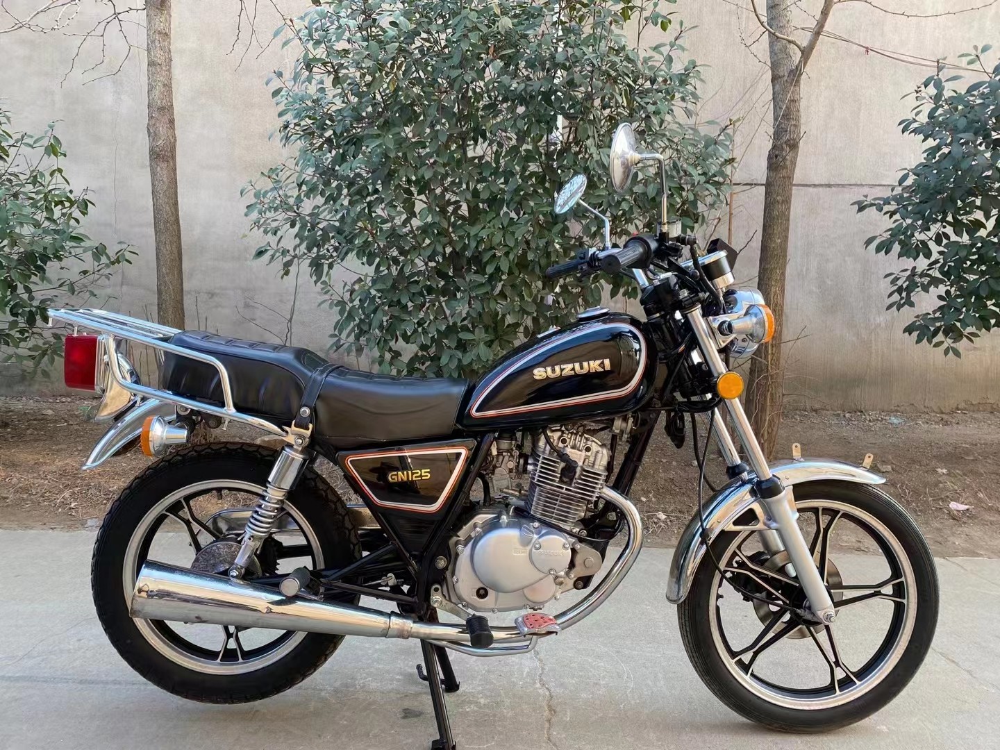 二手摩托车铃木太子gn125cc跨骑风暴太子原装正品机车燃油男装车