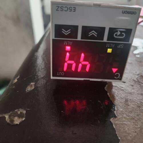 可维修正品智能可调数显温控器E5CSZ-R1T电子全自动精议价
