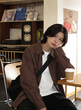 极简风咖啡色长袖衬衫男宽松复古简约休闲通勤中性衬衣女春季外套