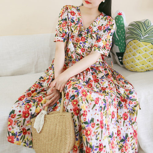 云子连衣裙夏季复古宽松交叠Y领