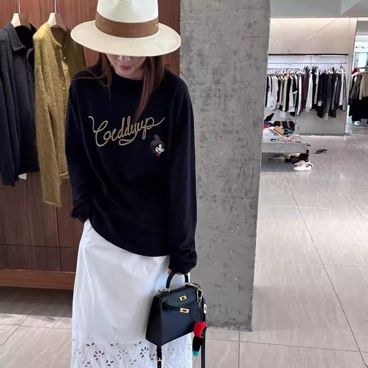 ONE25729秋款ins风卡通米奇印花长袖天丝棉T恤宽松休闲上衣女one