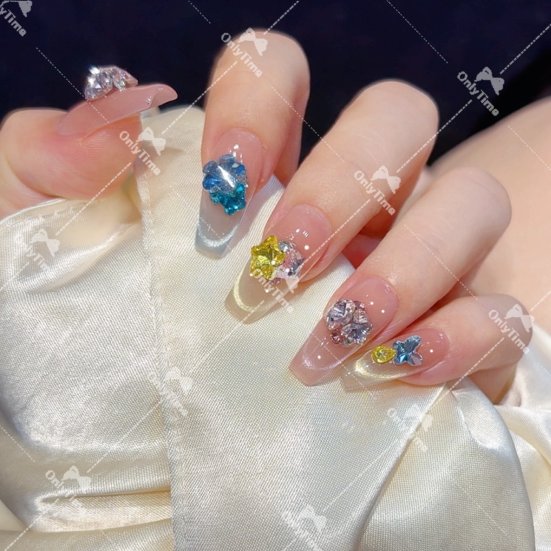 【钻石糖】指尖猫眼彩色带钻穿戴甲中长款显白美甲