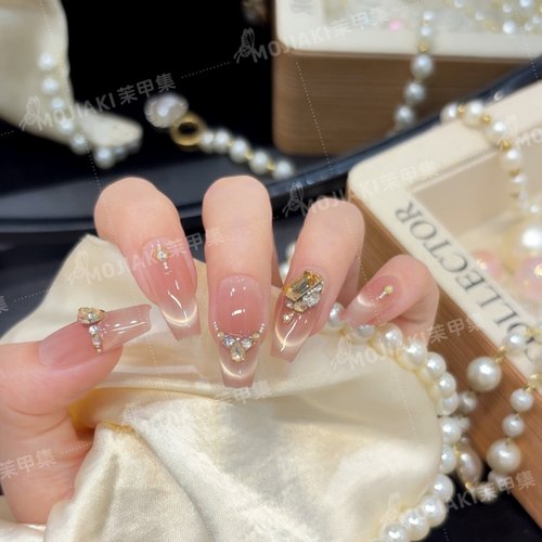 【奇遇】指尖微笑猫眼镶钻穿戴甲秋冬新款日常百搭甲片