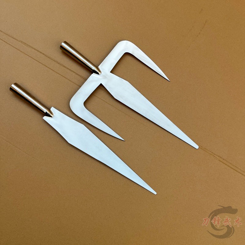 武术叉头不锈钢薄款红缨枪头