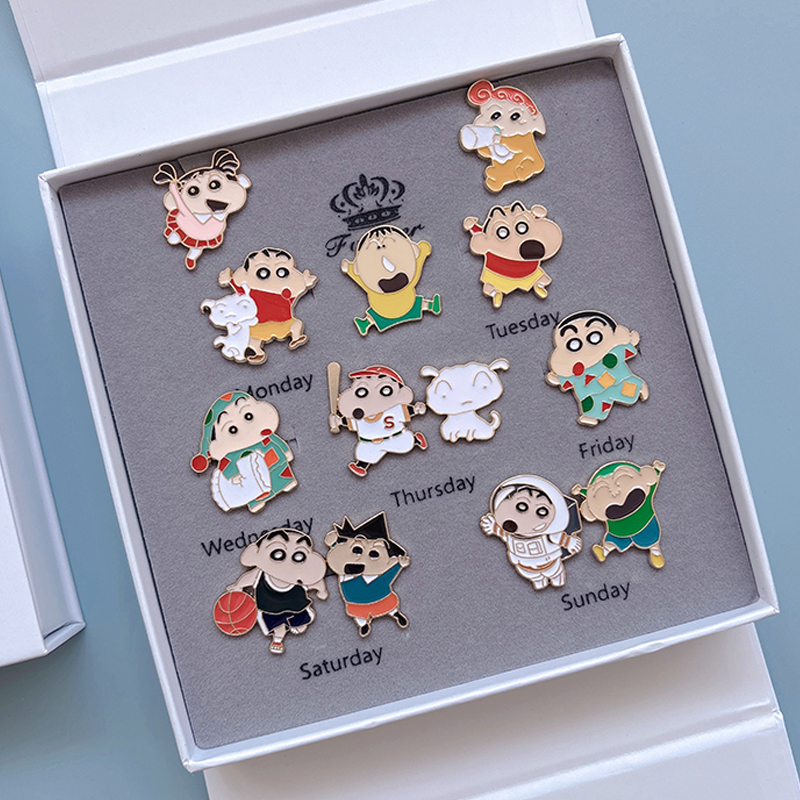 蜡笔小新周边系列徽章勋章胸针实用创意毕业送男生女生的生日礼物