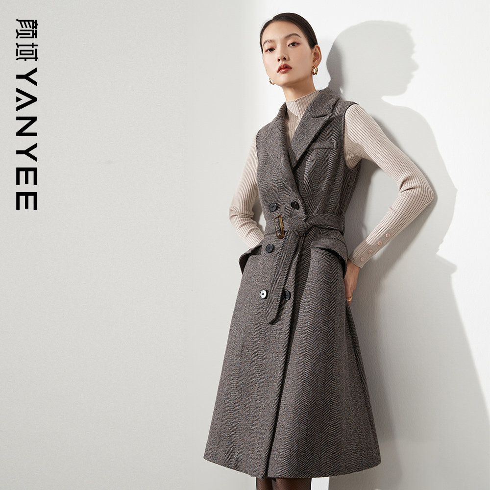 颜域翻领外穿双排扣无袖连衣裙