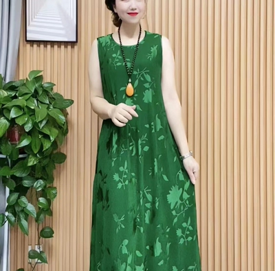 新款背心裙女长款过膝妈妈长裙