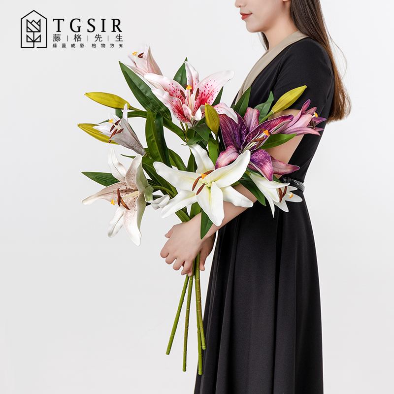 高级感百合花仿真花客厅轻奢PU装饰花卉摆设婚礼假花布置摄影道具