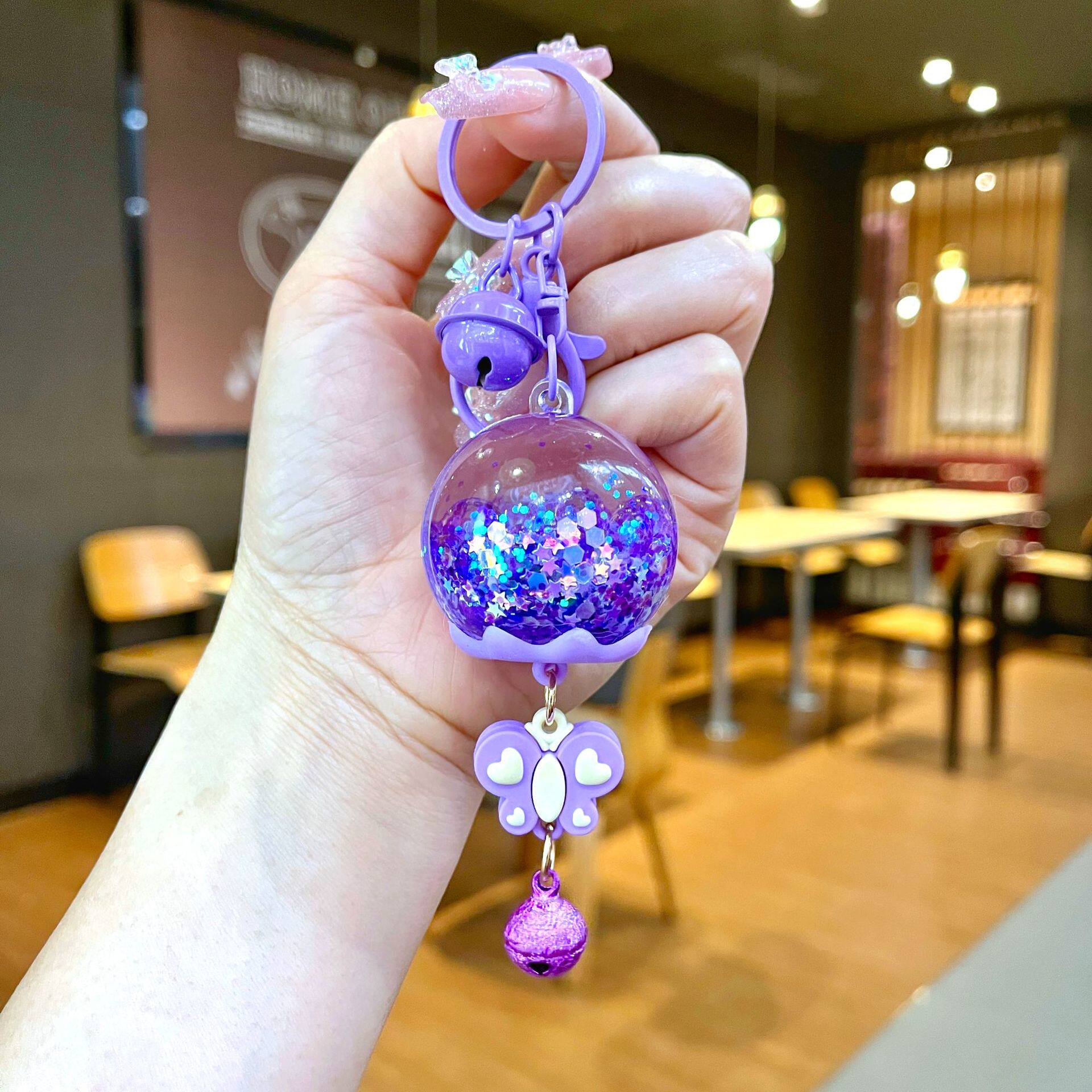 可爱花朵风铃漂浮瓶闪闪亮片入油流沙钥匙扣精致书包挂件小礼品