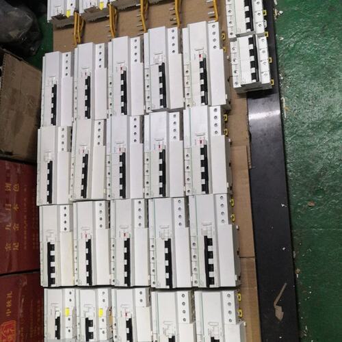 议价断路器C120HVigi C120C120H-DC