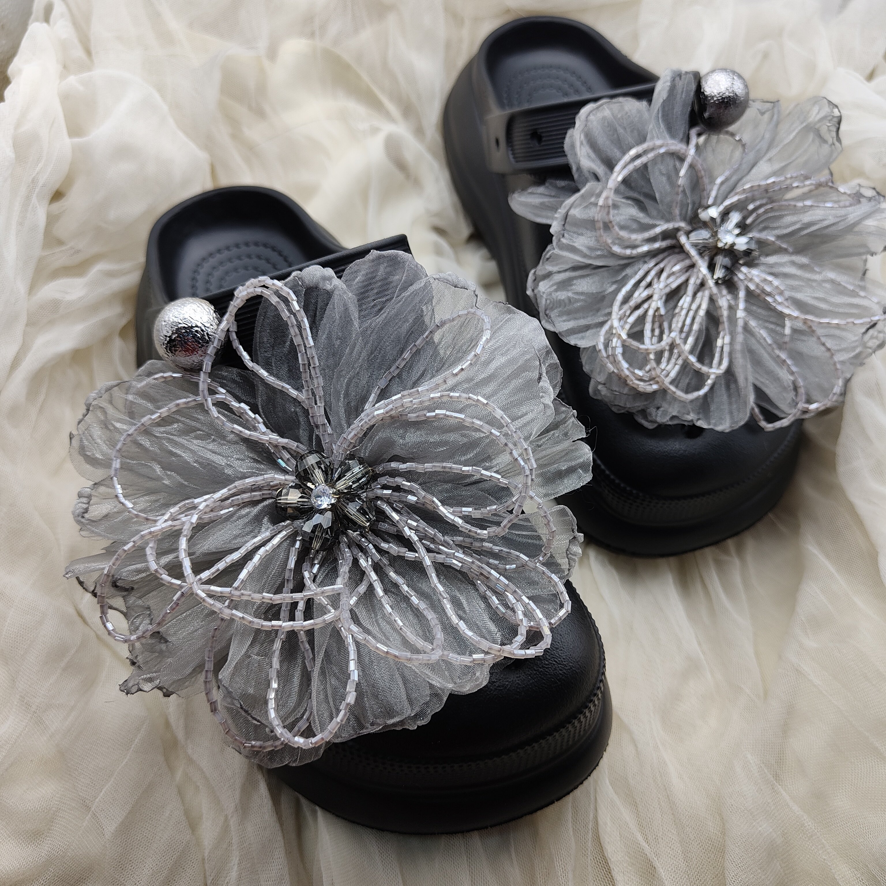 【月夜银霜】适配crocs卡骆驰黑色洞洞鞋鞋花鞋高品布花扣配饰DIY