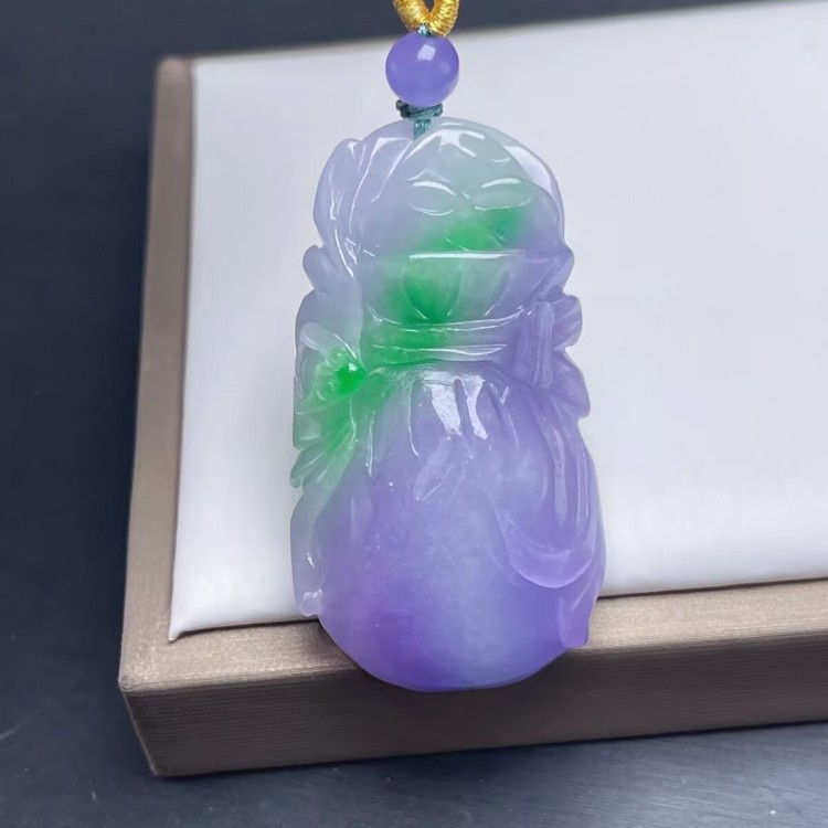 紫飘绿翡翠处理代代有福玉挂件