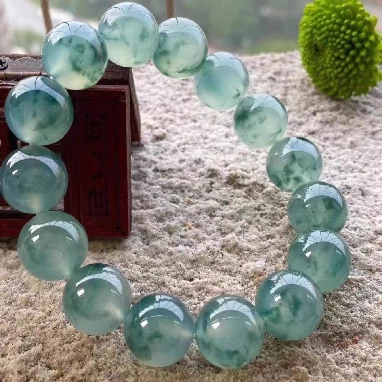 冰种飘花手串女油青玉石手链