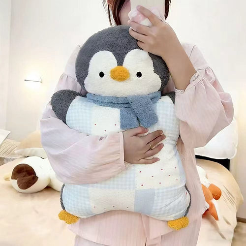 冬季热水袋抱枕女生睡觉暖床被窝专用神器注水暖宝宝靠垫企鹅猫咪