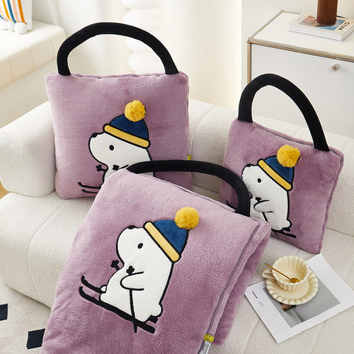 新款秋冬加厚抱枕被长毛绒雪橇熊靠垫被手提肩带款