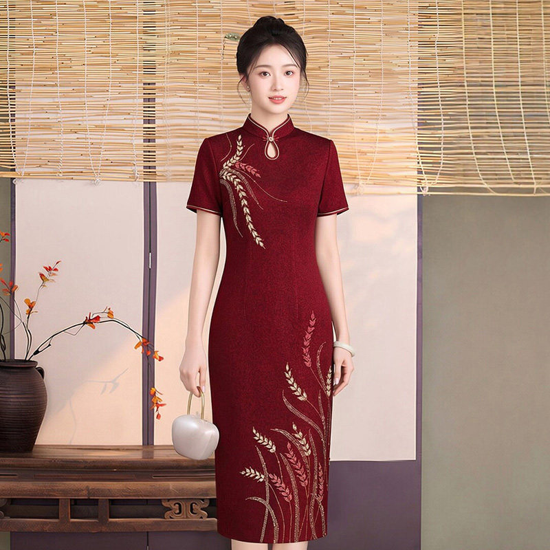 五一妈妈适合参加婚礼的衣服旗袍式连衣裙高端气质显年轻礼服高贵