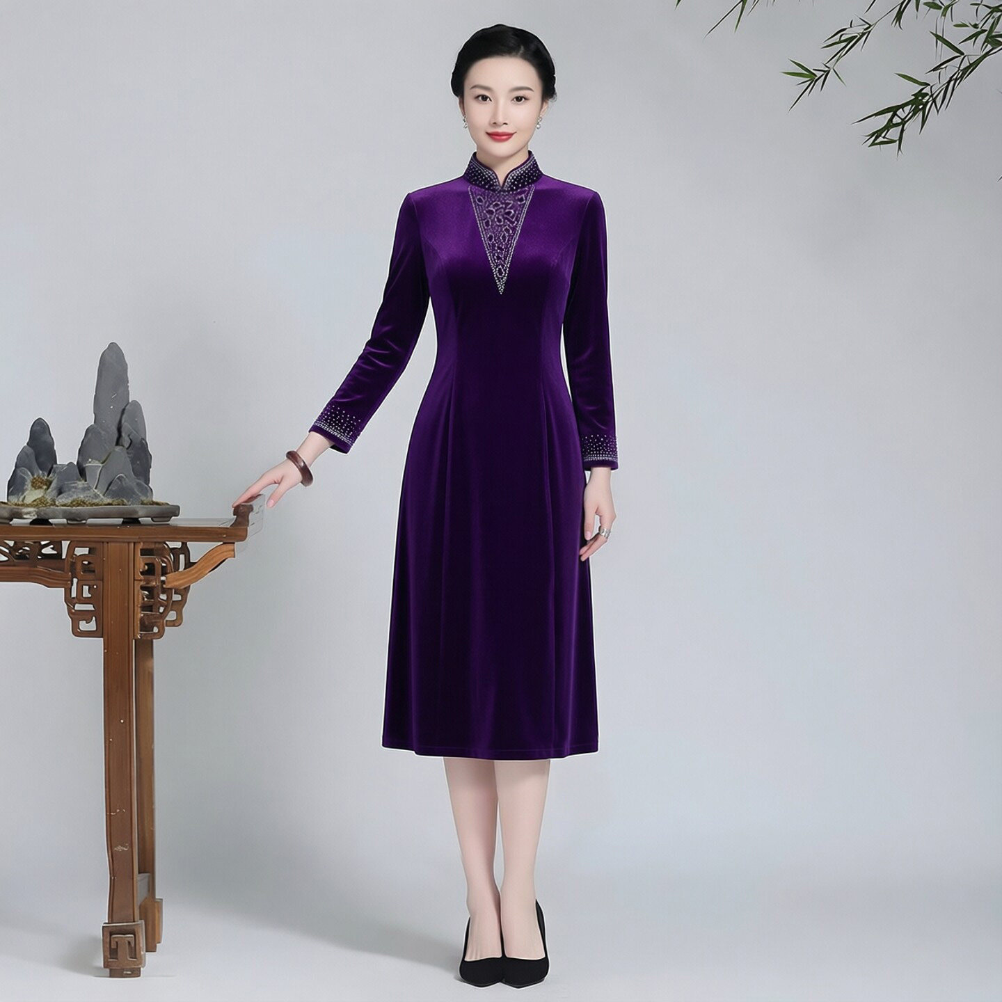 丝绒烫钻旗袍连衣裙无开衩长袖单层无里衬改良遮肚子妈妈大码胖mm