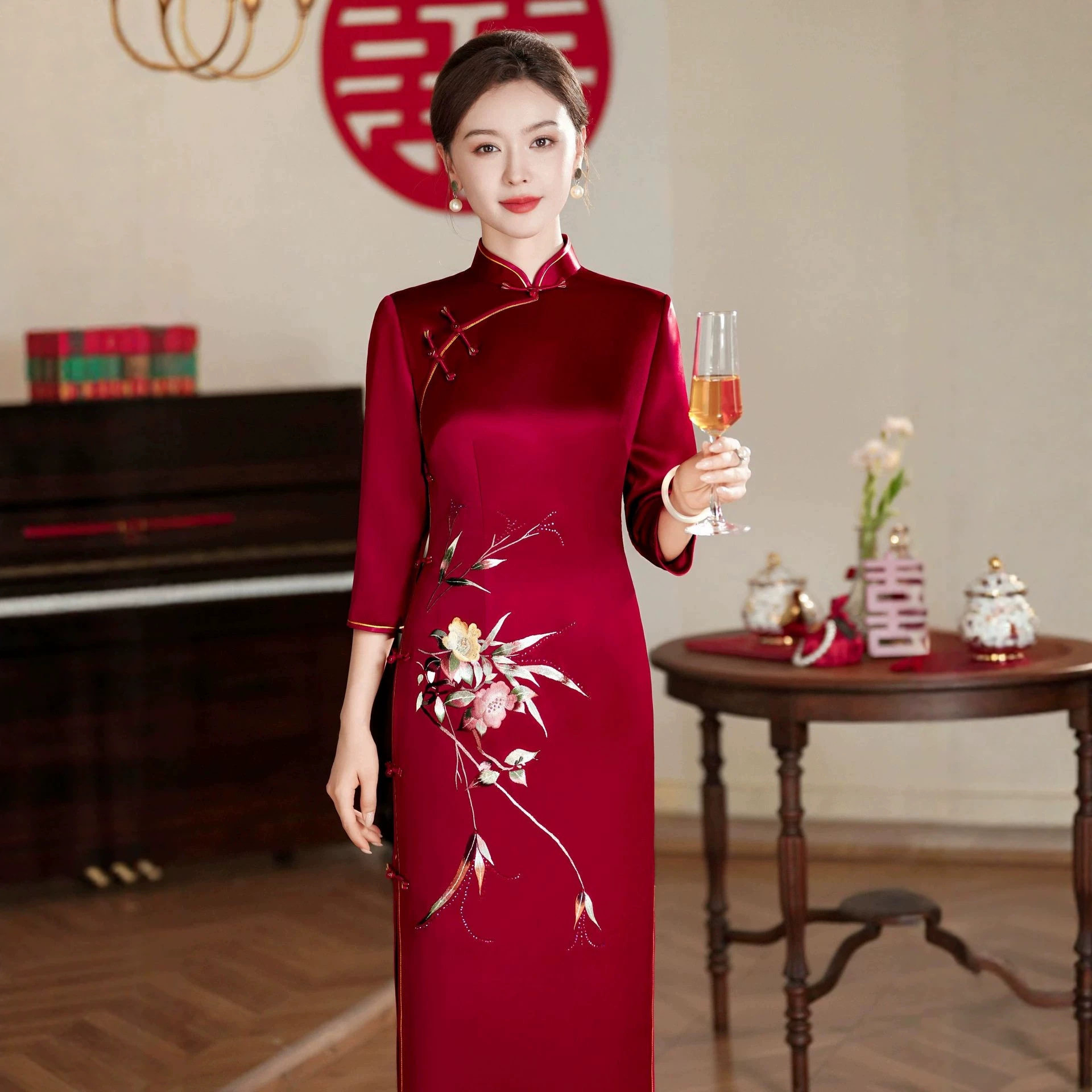 中长款刺绣绣花妈妈装旗袍礼服醋酸缎婚礼婚庆春秋季新中式中裙子