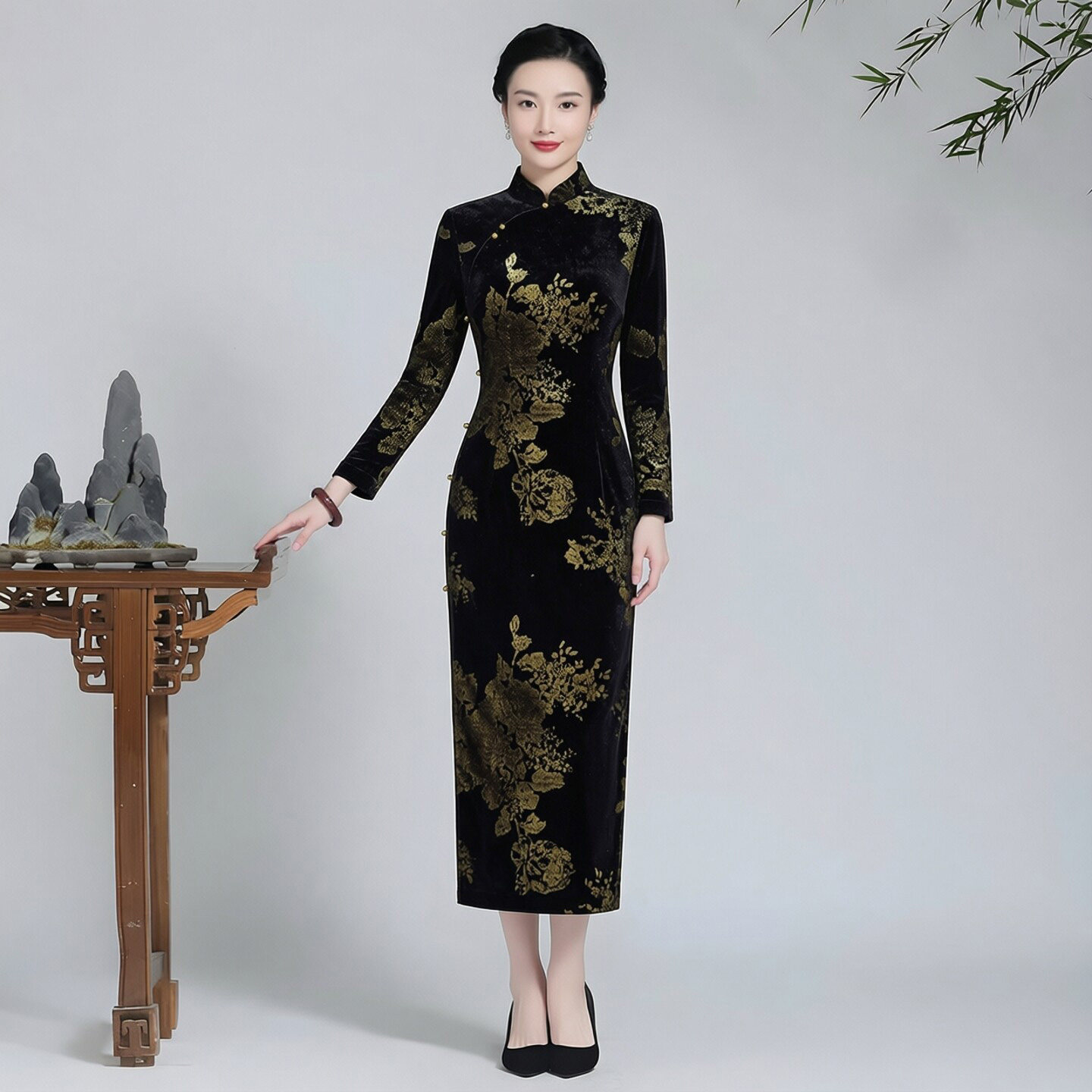 烫金丝绒旗袍长款长袖改良日常可穿穿搭小个子女新中式年轻款秋冬