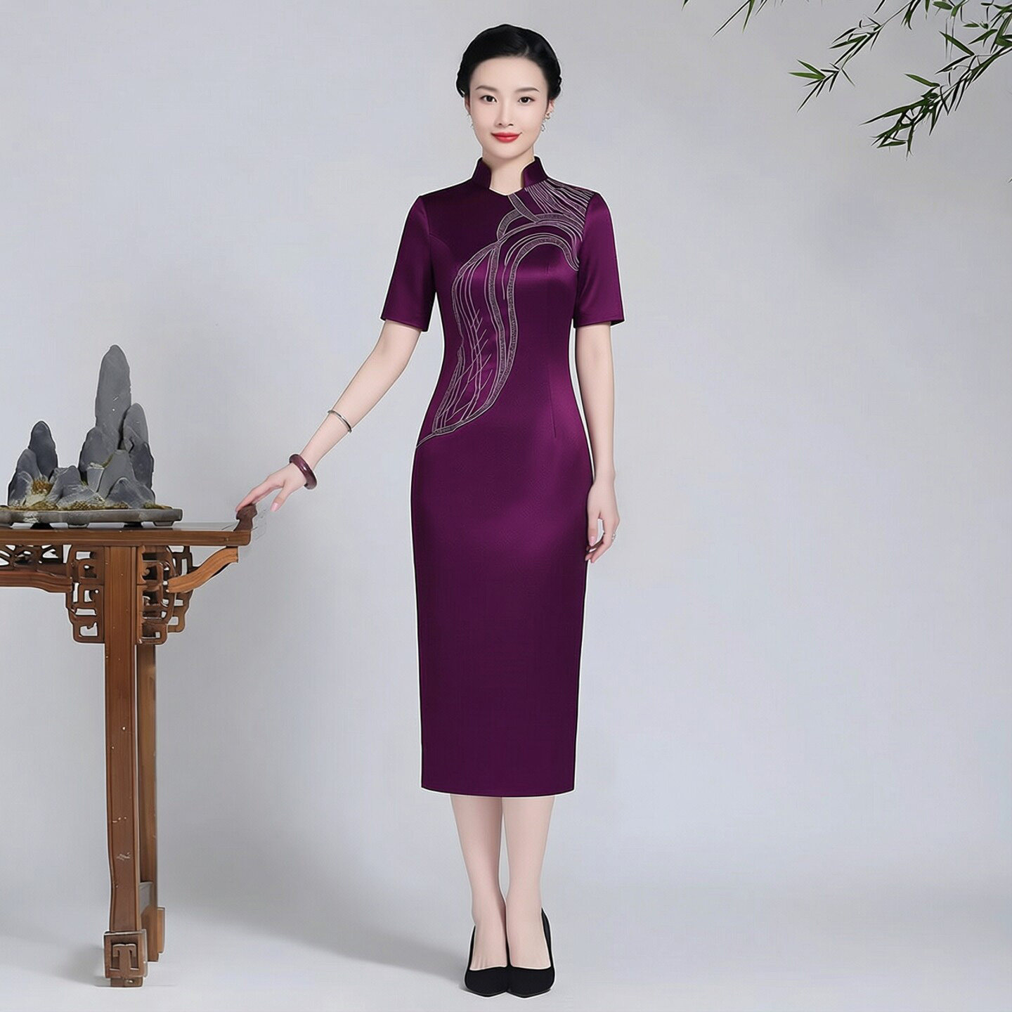 醋酸缎面旗袍连衣裙四分袖现代女改良时尚年轻款大码胖mm高端大气