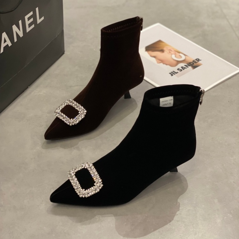 秋冬新款水钻方扣猫跟短靴