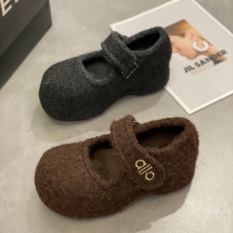 2025新款时尚休闲鞋百搭增高