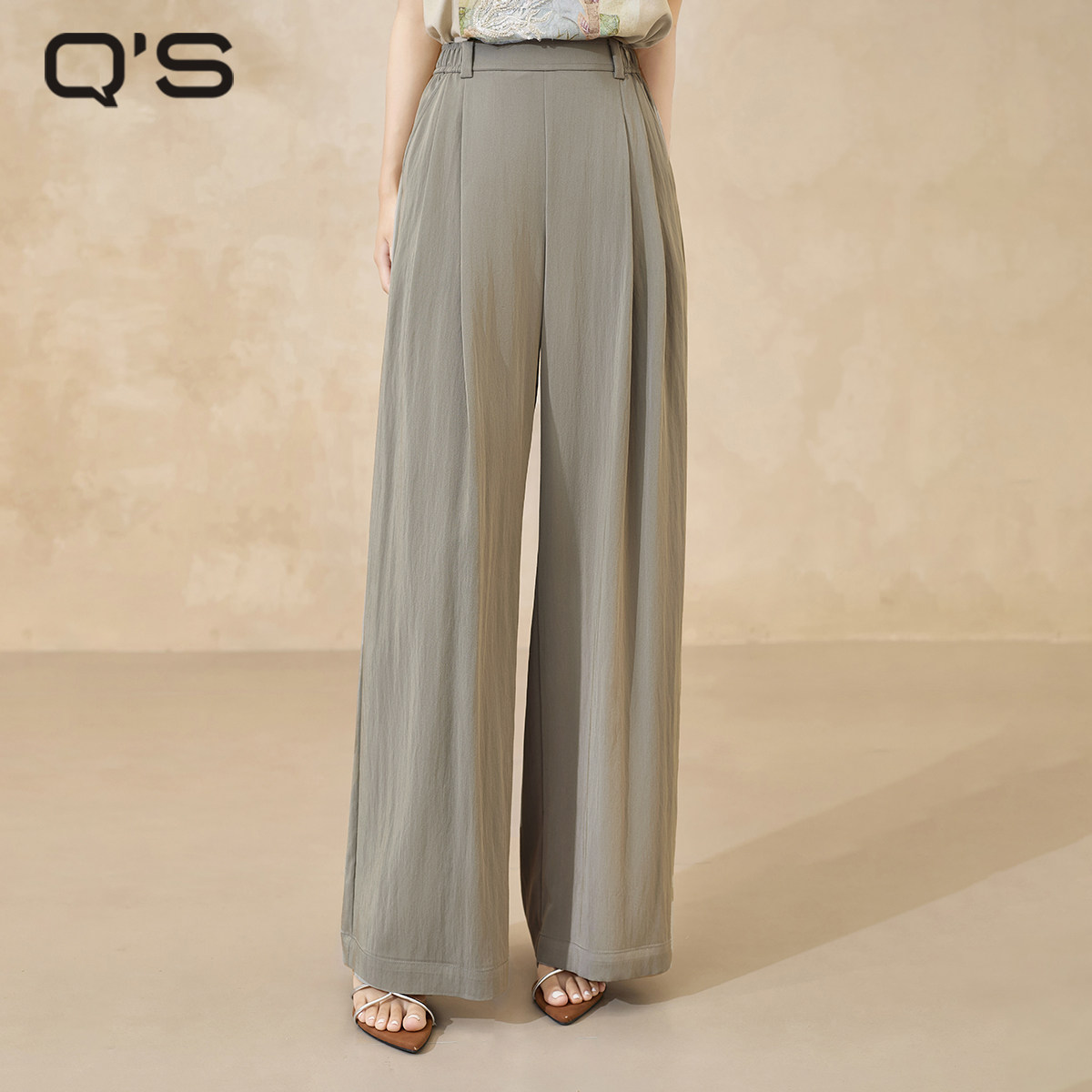【商场同款】QS秸熙2025秋季新品通勤休闲裤设计感慵懒显瘦阔腿裤,女装/女士精品,休闲裤,淘宝优惠券,粉丝福利购,淘宝优惠卷