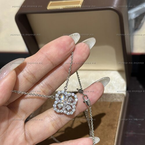 辣椒派 铜镀白金镶钻四叶草loop项链女小众轻奢设计满钻吊坠潮