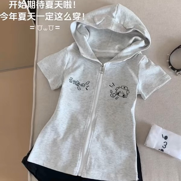 宅系穿搭学生日系可爱辣妹修身