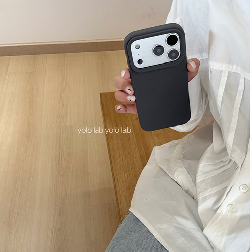 YOLO LAB高级感粉色简约纯色液态硅胶经典软糯亲肤手感适用iPhone15苹果14pm手机壳17全包防摔13保护套17pro