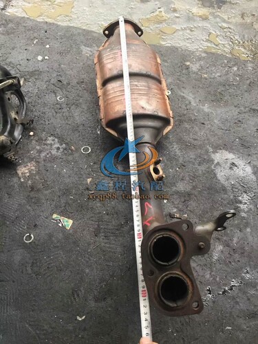 霸道普拉多2700 3400 4000 LC95RZJ120GRJ150TRJ150三元催化器