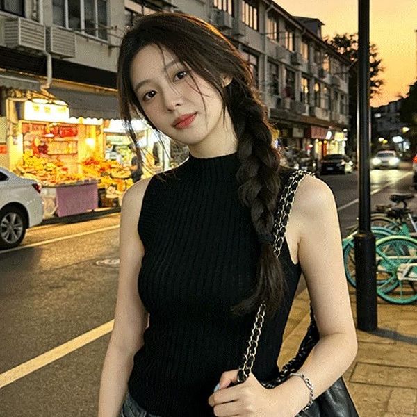 港味辣妹风黑色半高领针织背心女夏季外穿修身显瘦薄款无袖上衣潮图片