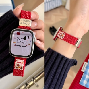 适用苹果watch11手表带新年红色波点腊肠狗弹力s11编织运动腕带S10卡通applewatch9/876se/ultra可爱印花尼龙