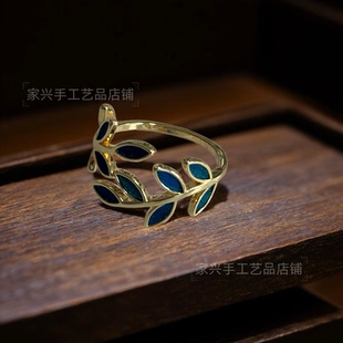 孔雀羽毛非遗  点翠戒指 孔雀毛镶嵌点翠工艺戒指