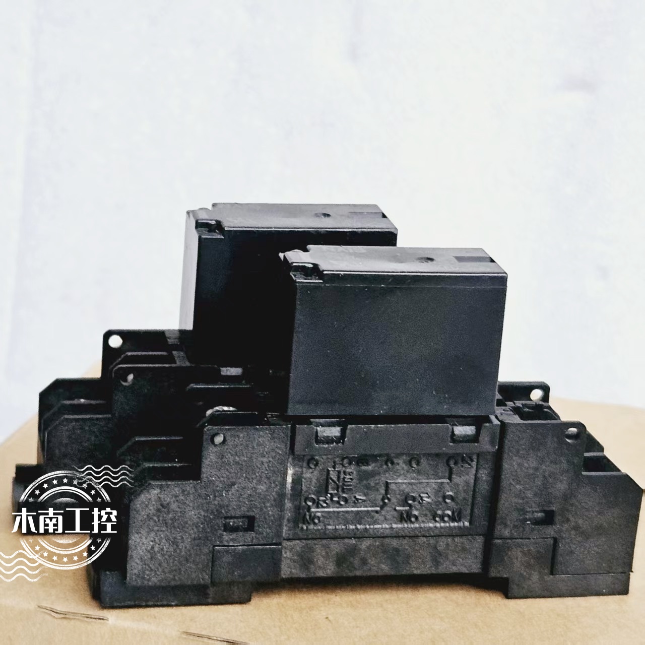 原装松下继电器JW2SN-DC24V  JW2SN-DC18V +底座JW2S整套