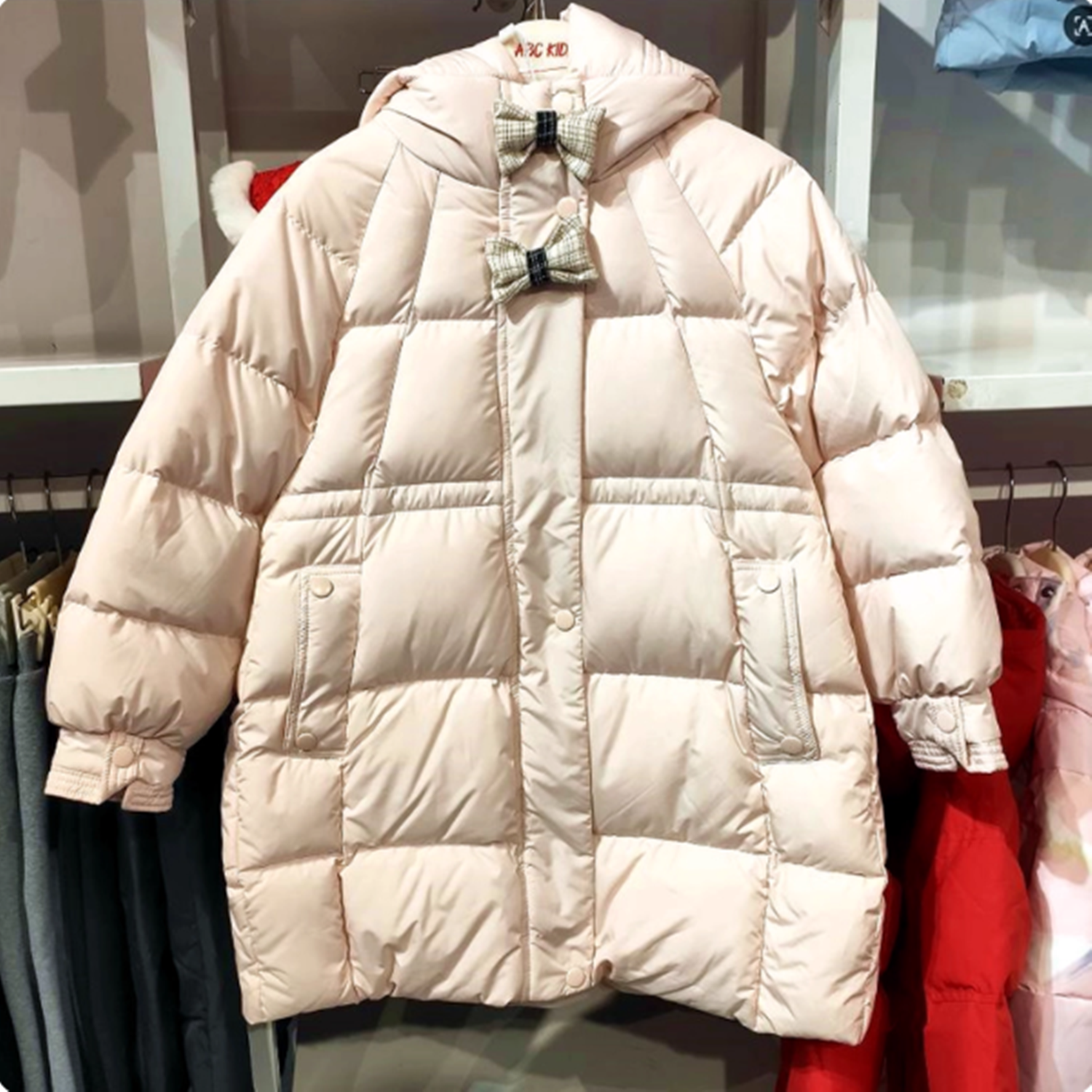 专柜同款Abckids粉色连帽中长款羽绒服女冬装保暖加厚外套