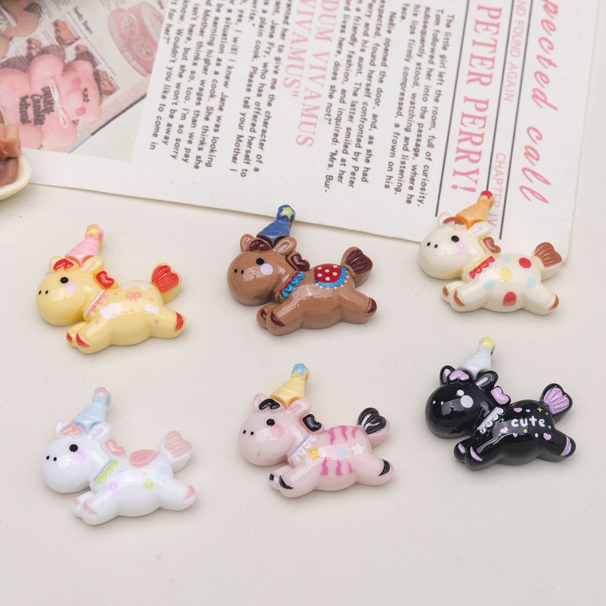 卡通diy树脂配件饰品奔跑小马奶油胶发夹手机壳鞋扣钥匙扣吊坠配