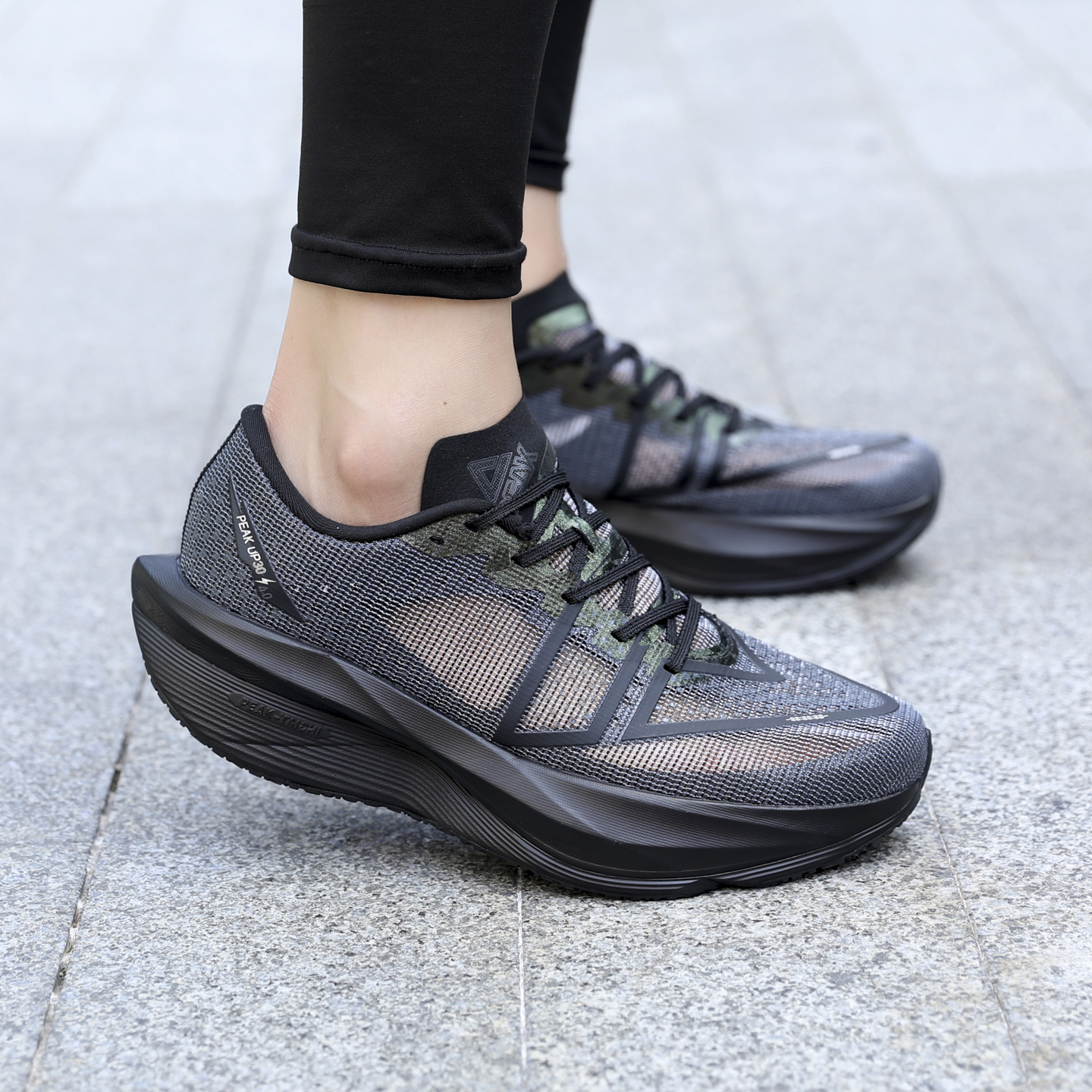 匹克up304.0碳板马拉松跑步鞋男